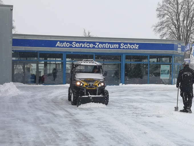 Winterdienst auf dem Werkstatthof